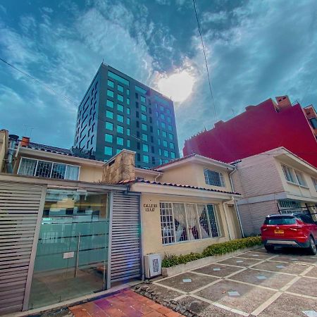 Hotel Marbella Chico Bogota Bagian luar foto