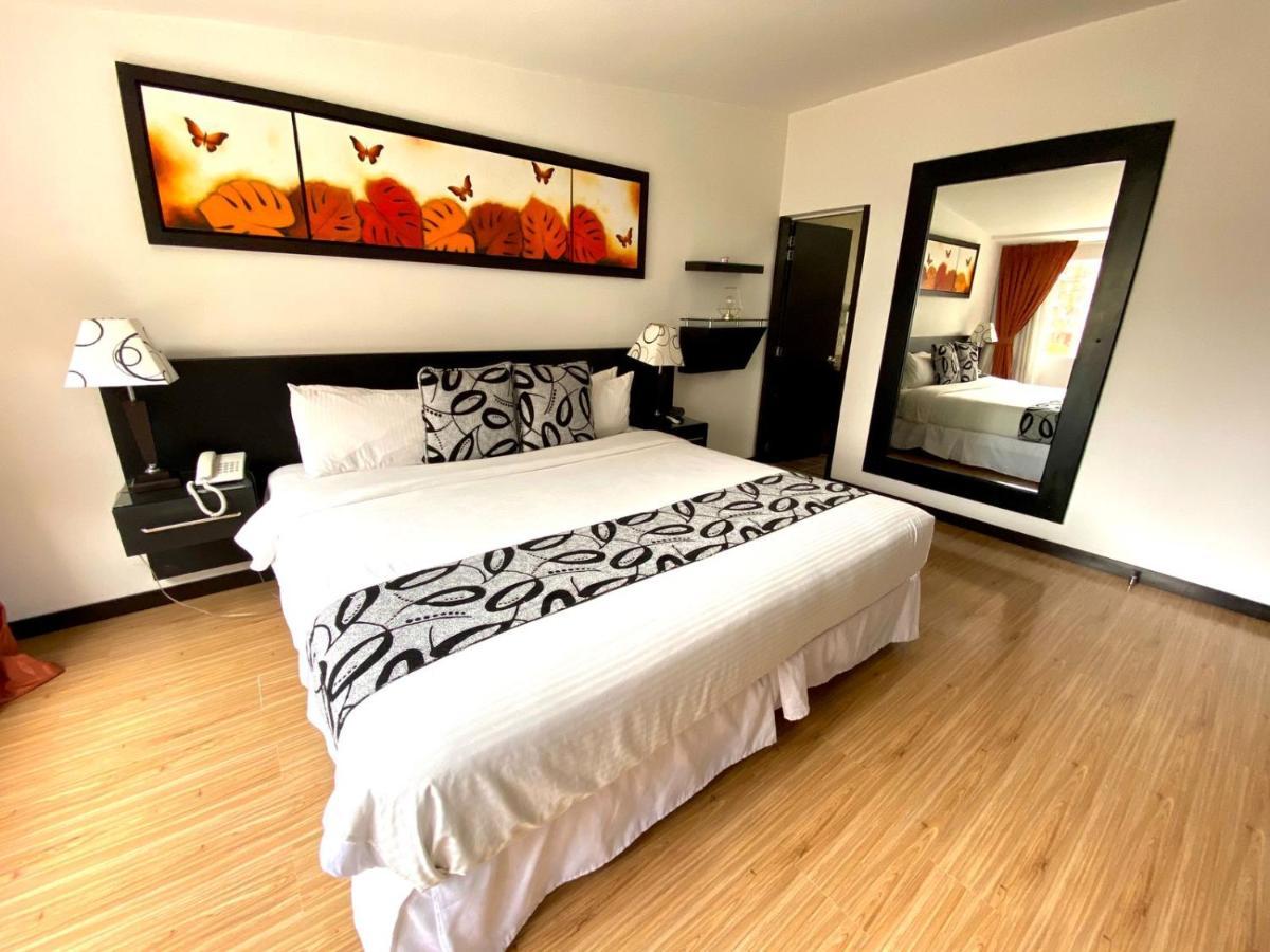 Hotel Marbella Chico Bogota Bagian luar foto