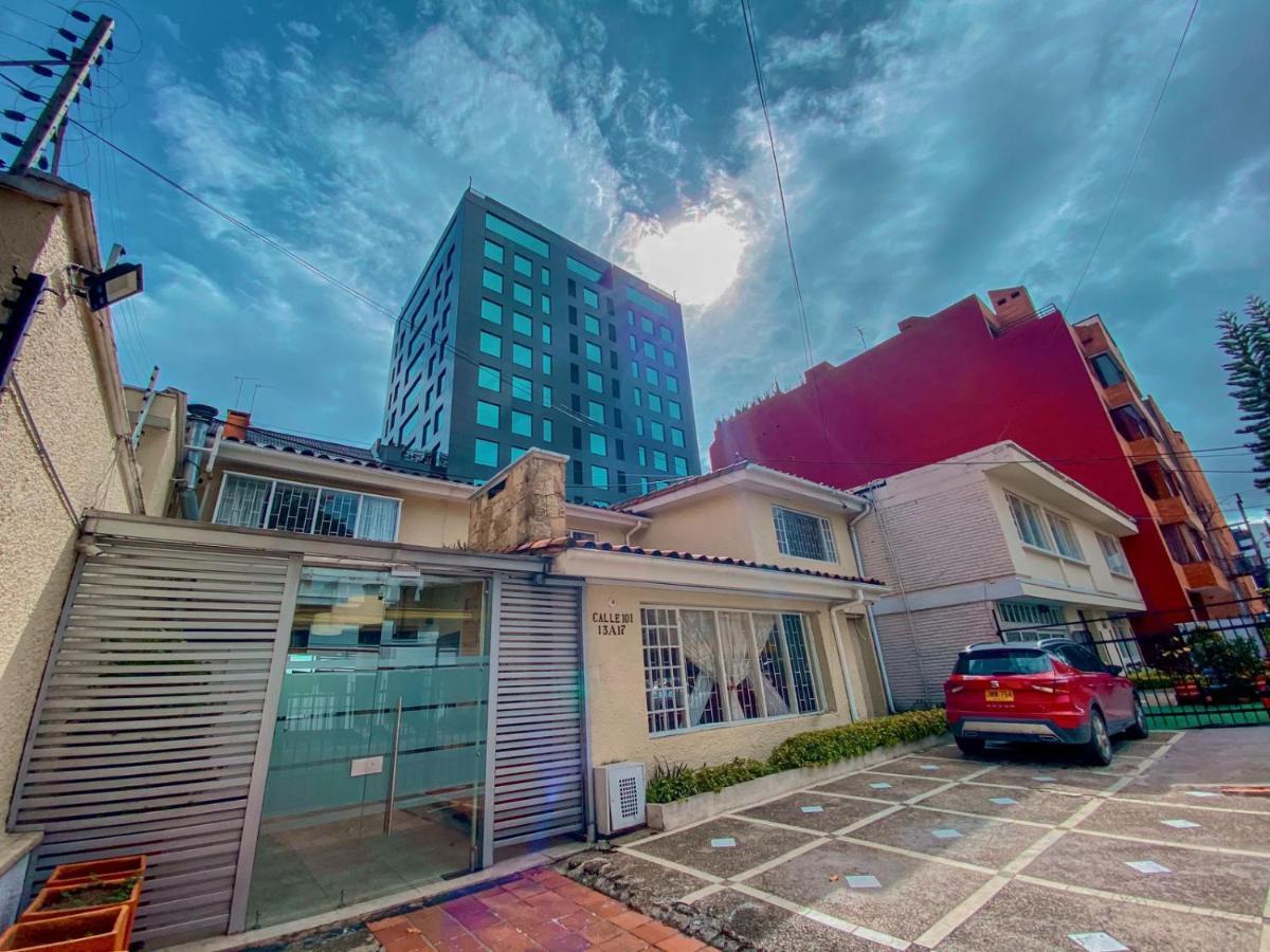 Hotel Marbella Chico Bogota Bagian luar foto