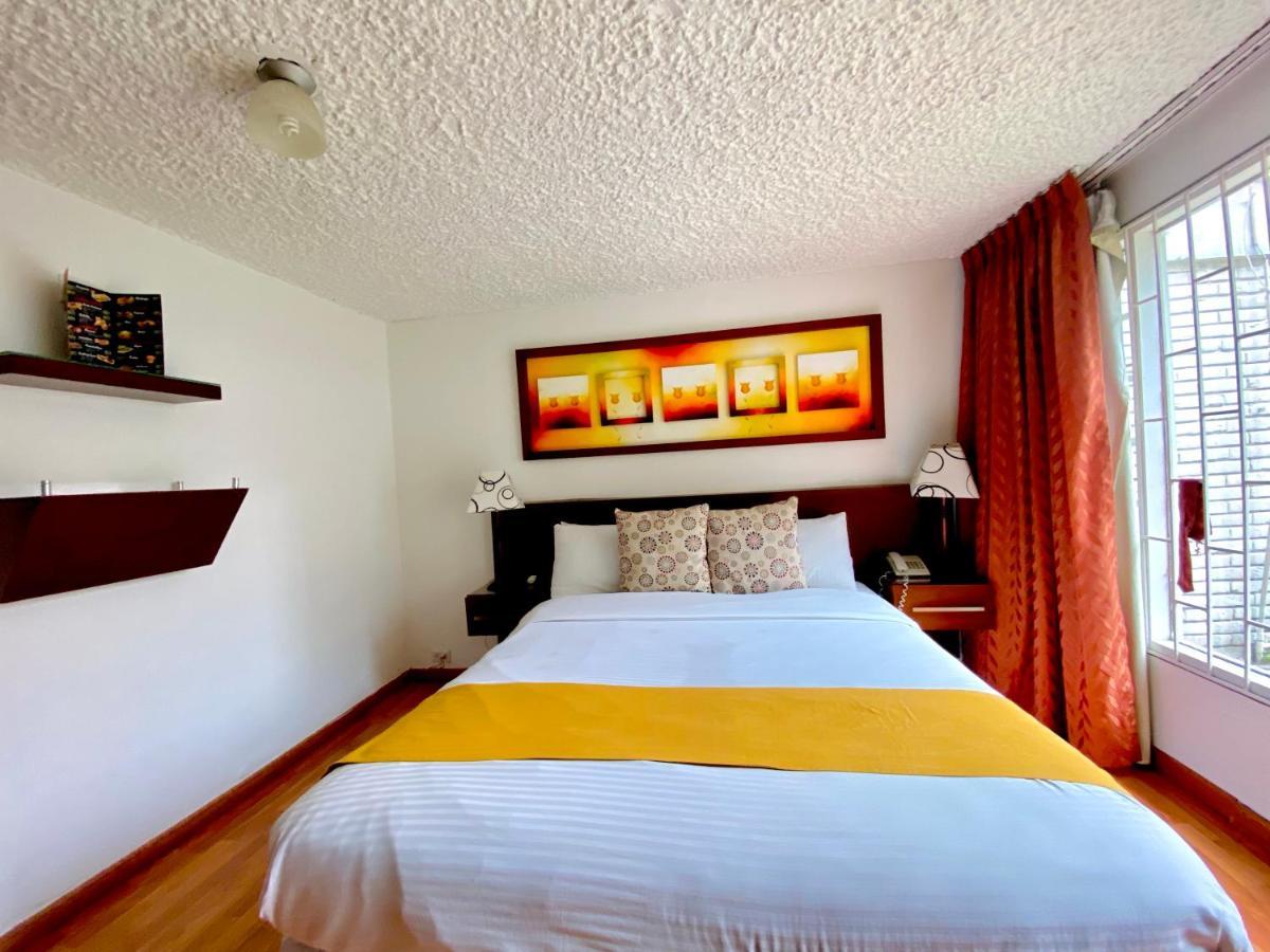 Hotel Marbella Chico Bogota Bagian luar foto