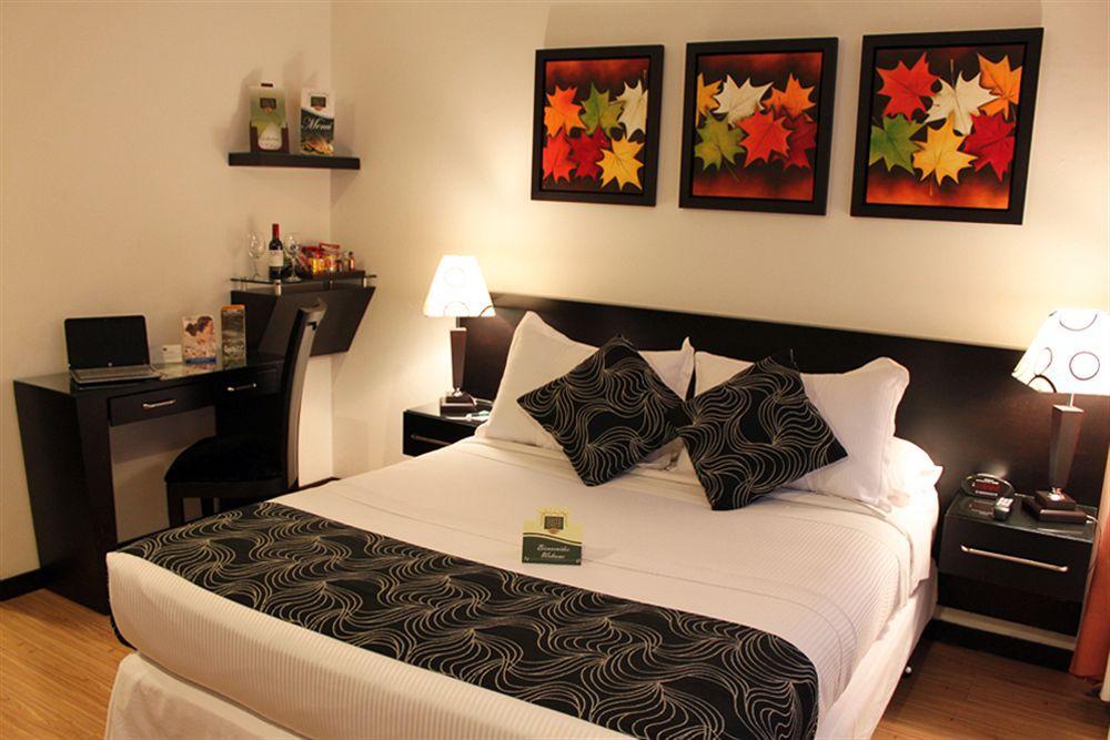 Hotel Marbella Chico Bogota Bagian luar foto